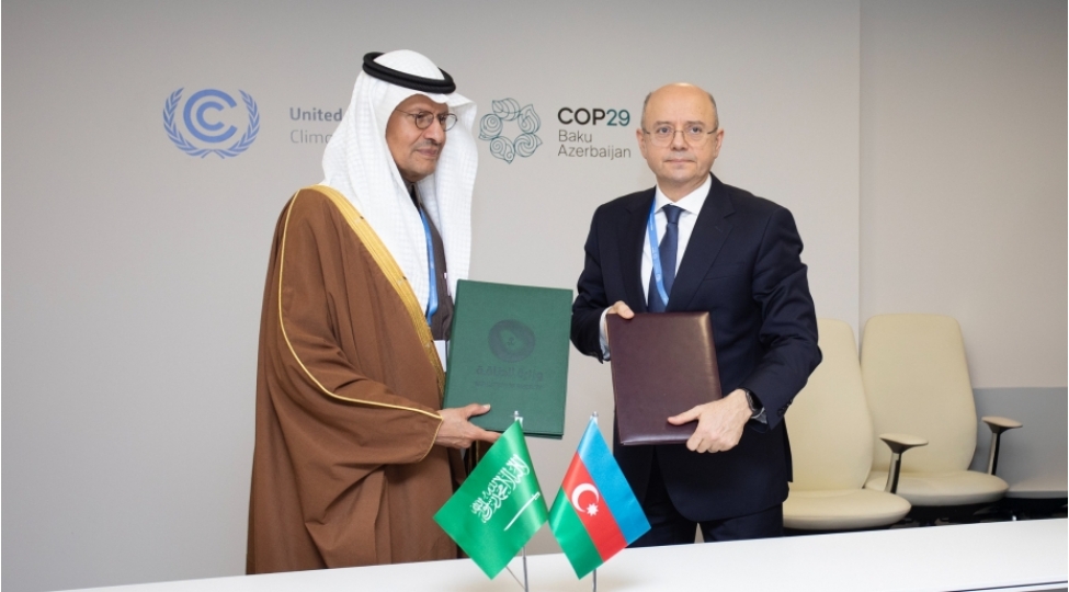 seudiyye-erebistani-ile-yashil-enerji-terefdashligini-genishlendiren-senedler-imzalanib