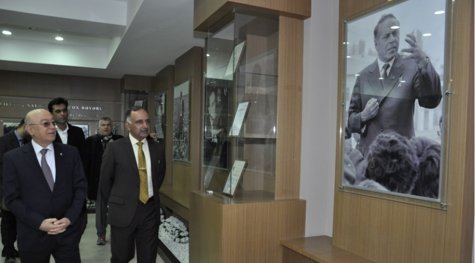 pakistan-fovqelade-hallarin-idare-edilmesi-uzre-milli-qurumunun-sedri-fhn-in-akademiyasi-ve-idman-saglamliq-klubunda-olub