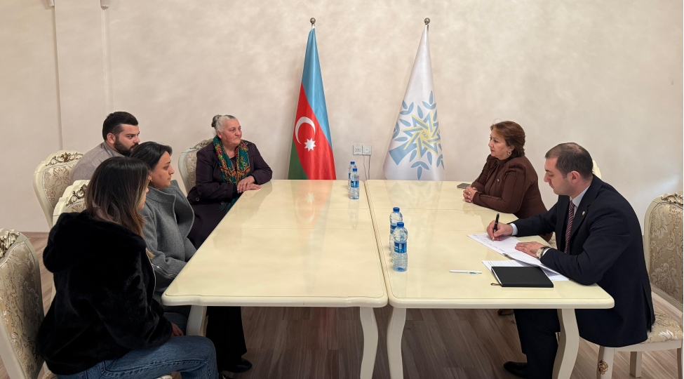 deputat-mehriban-veliyeva-sumqayitda-qebul-kechirib