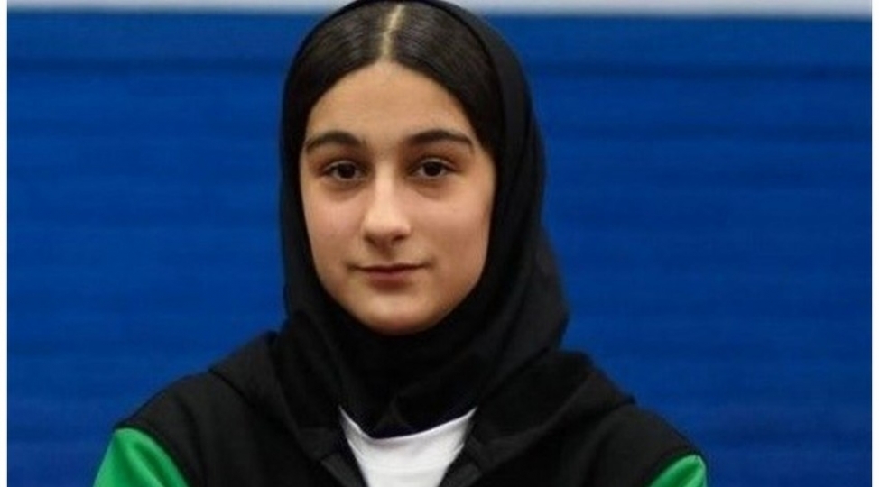 yeniyetme-idmanchi-irana-donmekden-imtina-edib