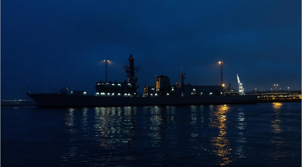 err-nato-deniz-qrupunun-alti-gemisi-talline-chatib