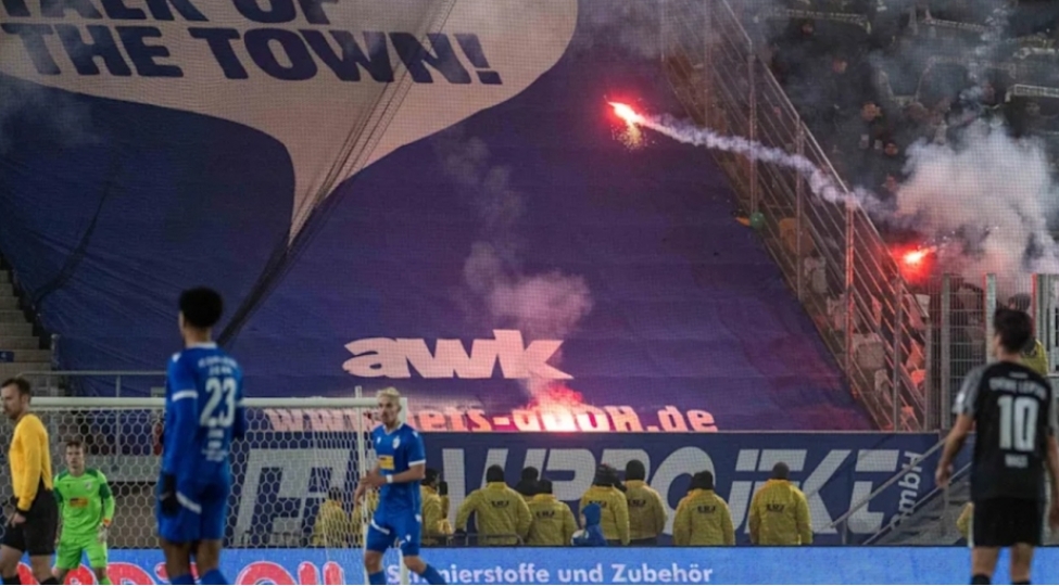 almaniyada-regional-futbol-liqasi-matchinda-azarkeshler-arasinda-davada-79-nefer-xesaret-alib