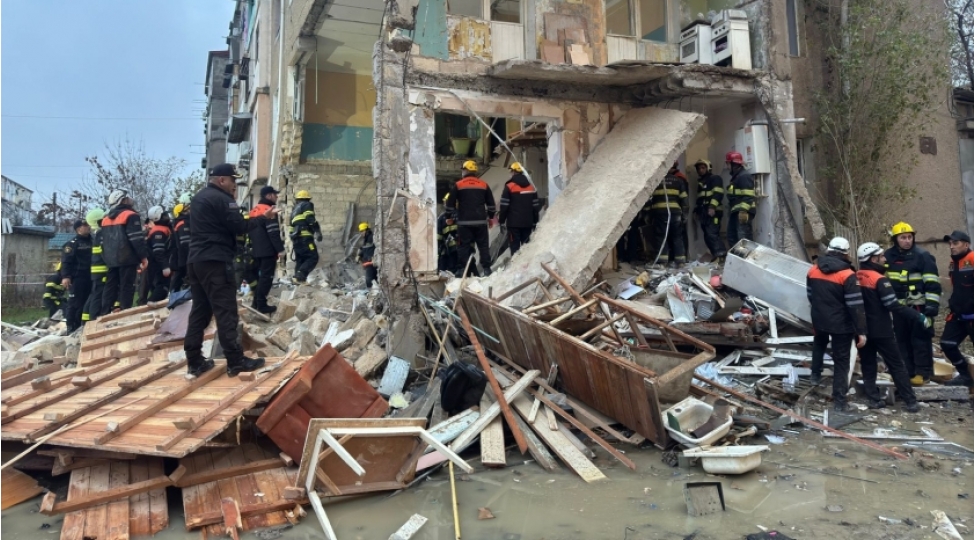 sumqayit-sheherinde-yashayish-binasinda-partlayish-bash-verib