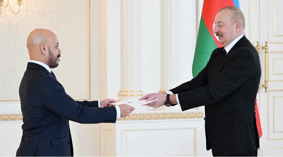 ilham-eliyev-el-salvadorun-olkemizde-yeniteyin-olunmush-sefirinin-etimadnamesini-qebul-edib-yenilenib