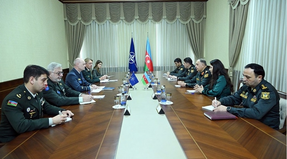 azerbaycan-nato-herbi-emekdashligi-muzakire-edilib