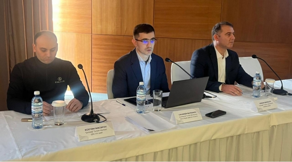 azerbaycana-195-olkeden-2-milyon-412-min-nefer-turist-gelib