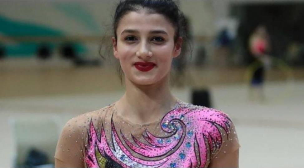 bedii-gimnastimiz-zeyneb-hummetova-karyerasini-basha-vurur