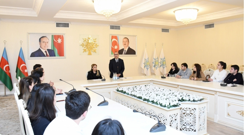 heyder-eliyev-mektebinin-novbeti-meshgelesi-kechirilib