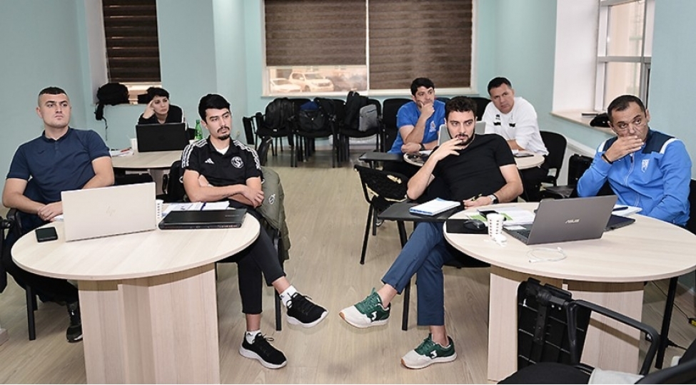 affa-nin-teshkilatchiligi-ile-fitnes-meshqchilik-kursunun-iv-merhelesi-kechirilib