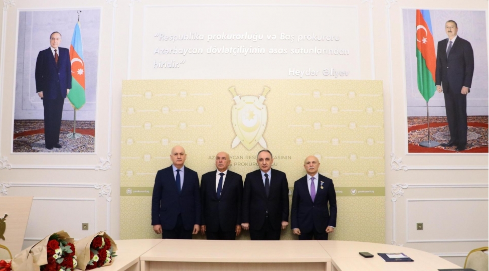 kurdemir-rayon-prokuroru-muavininin-ishine-xitam-verilib-foto