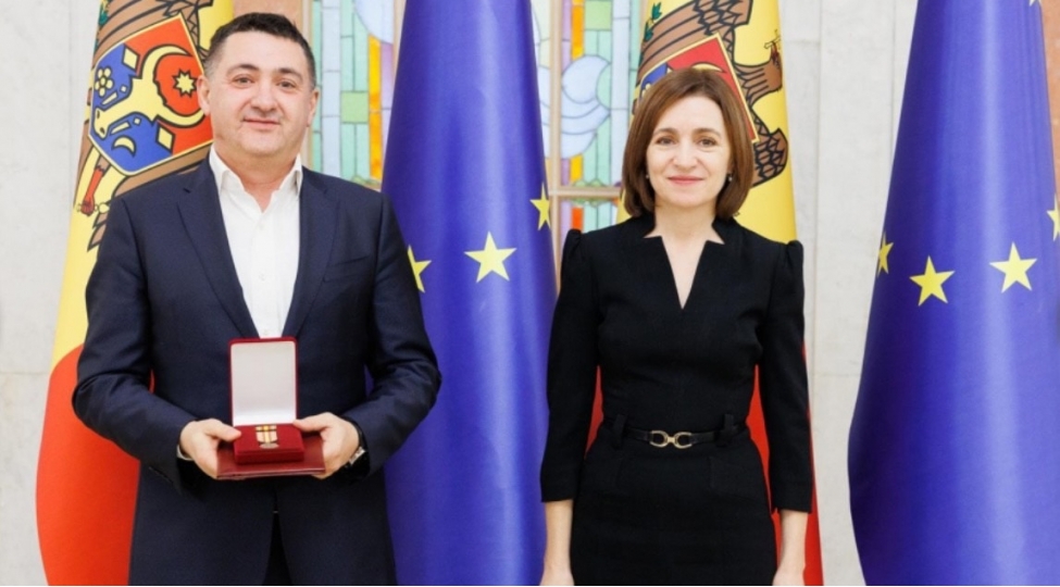 moldova-prezidenti-soydashimizi-teltif-edib-foto