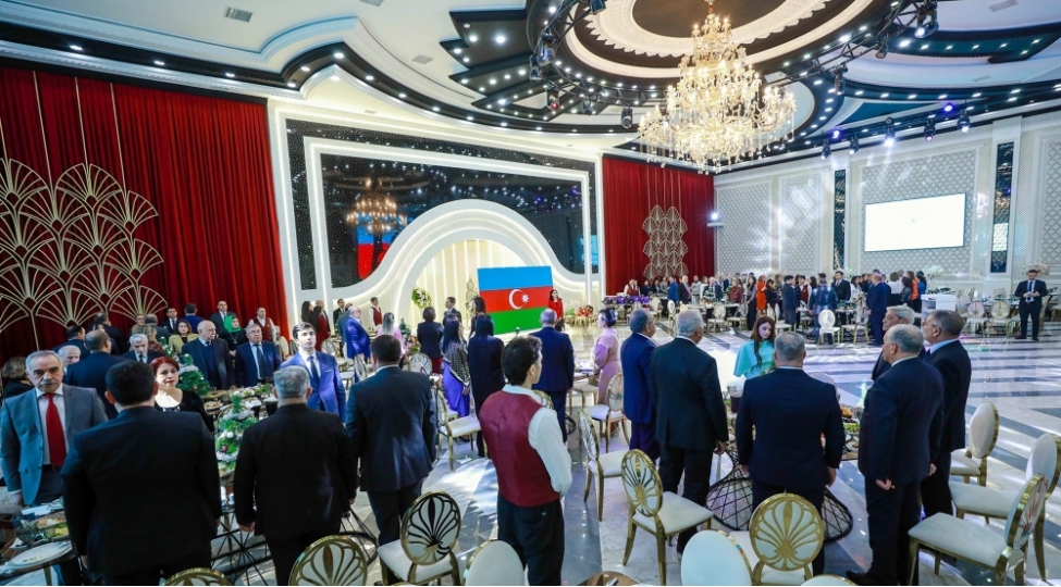 hemreyliymiz-milli-birliyimizdir-ilham-eliyev-dunya-azerbaycanlilarinin-lideridir-movzusunda-bayram-tedbiri-kechirilib-foto