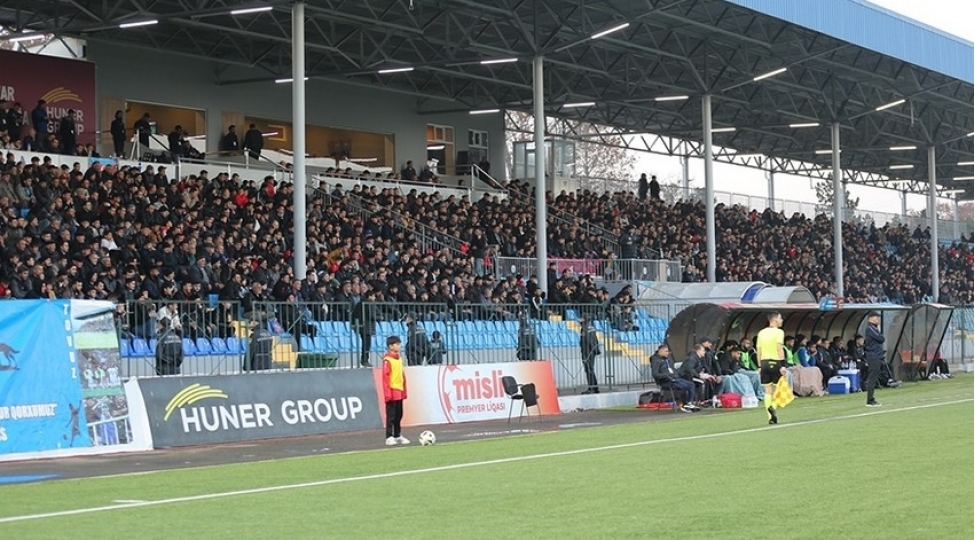 azerbaycan-chempionatinin-ilk-yarisinda-kechirilmishoyunlarda-140-minden-chox-azarkesh-olub