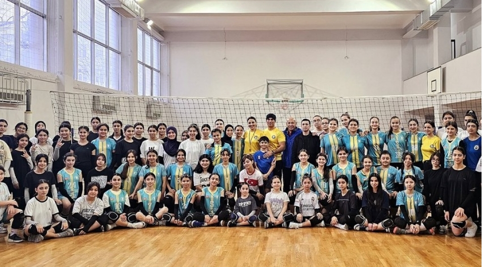 azerbaycan-voleybol-federasiyasinin-numayendeleriistanbul-baki-idman-klubunda-olublar