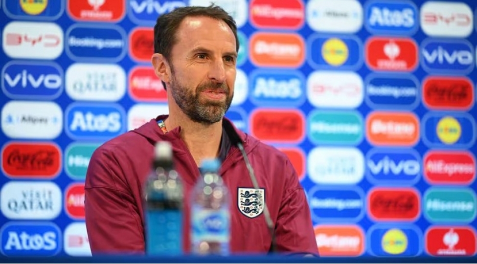 ingiltere-millisinin-sabiq-bash-meshqchisine-cengaver-rutbesi-verilib