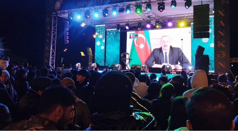 xankendide-sakinler-yeni-ili-ateshfeshanliqla-qarshilayiblar-foto