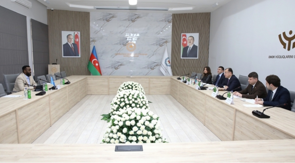 somali-hemkarlar-ittifaqlari-konqresinin-prezidenti-ahik-deresmi-gorushler-kechirib