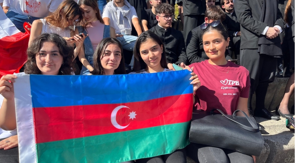 banm-telebeleri-portuqaliyada-tehsil-alirlar