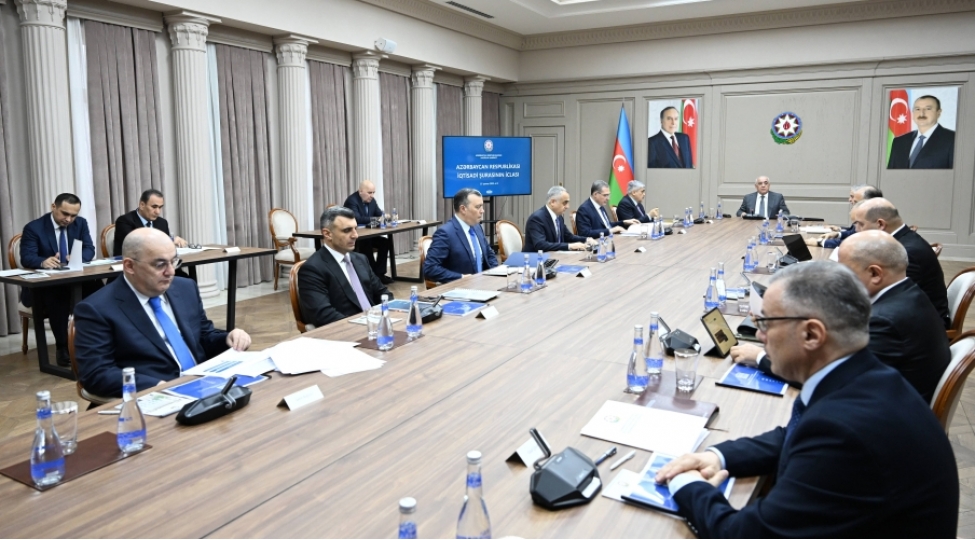 iqtisadi-shuranin-iclasi-kechirilib-2