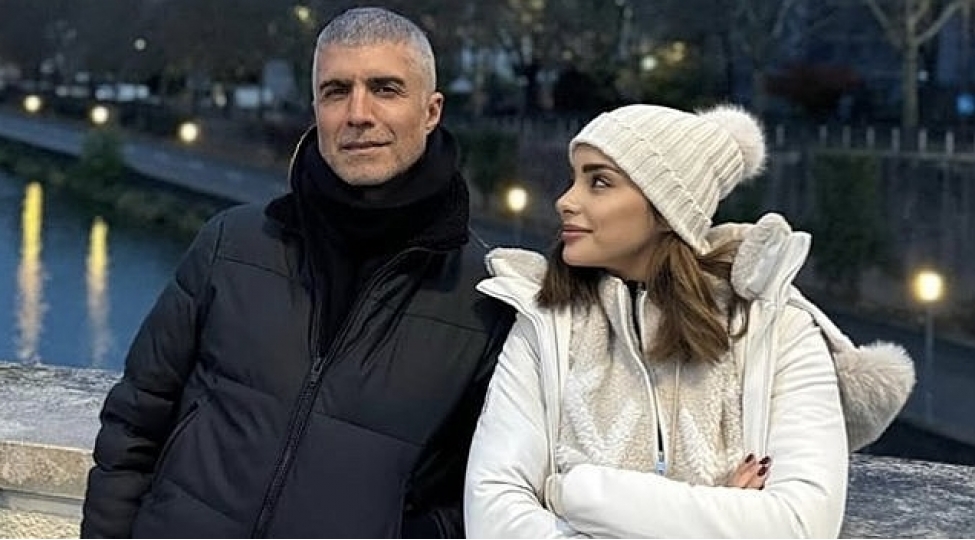 ozcan-deniz-kizil-goncalarin-chekilish-meydanchasinda-hushunu-itirib