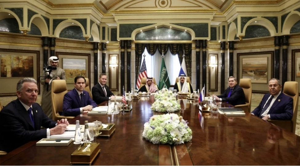 er-riyadda-rusiya-absh-danishiqlari-kechirilir-fotolar