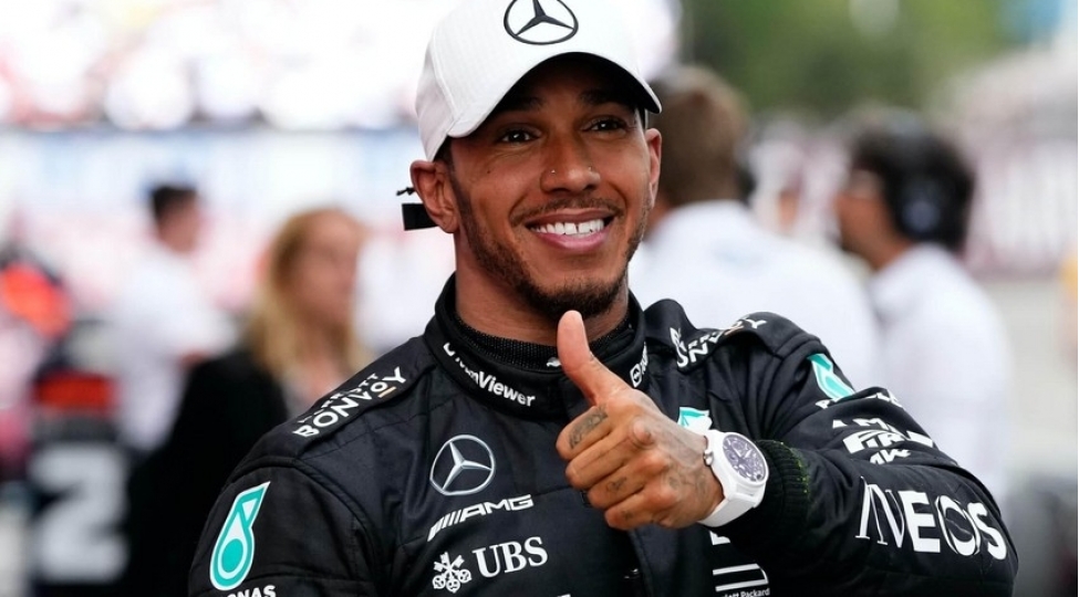 chinde-formula-1-merhelesinde-sprint-yarishinin-qalibi-melum-olub