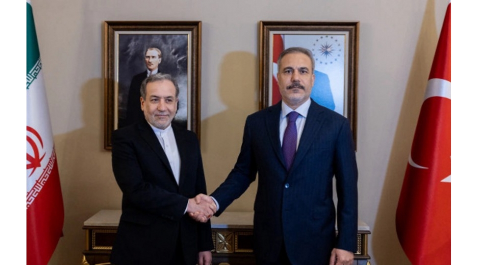 iran-ve-turkiye-xin-bashchilari-arasinda-telefon-danishigi-olub