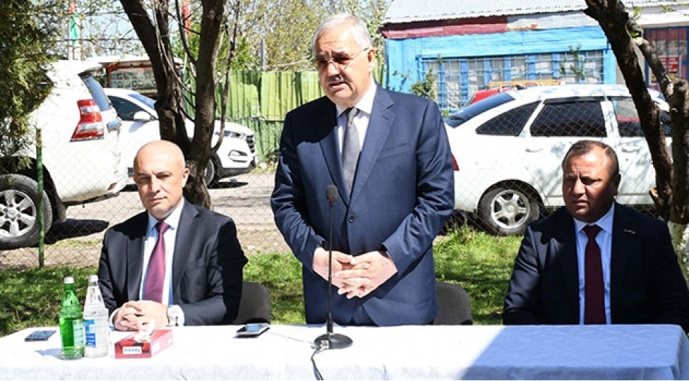 vaqif-hesenovun-novbeti-seyyar-qebulu-kechirildi-foto