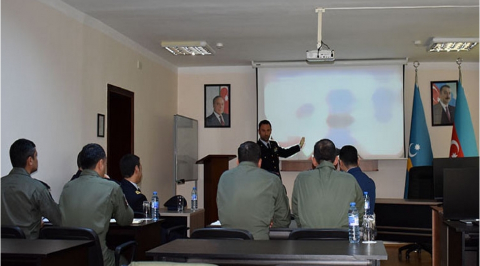 azerbaycan-italiya-herbi-pilotlarinin-ekspert-gorushu-kechirilib