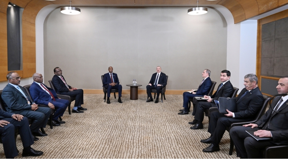 prezident-ilham-eliyevin-antalyada-sudanin-suveren-kechid-shurasinin-sedri-ile-gorushu-olub