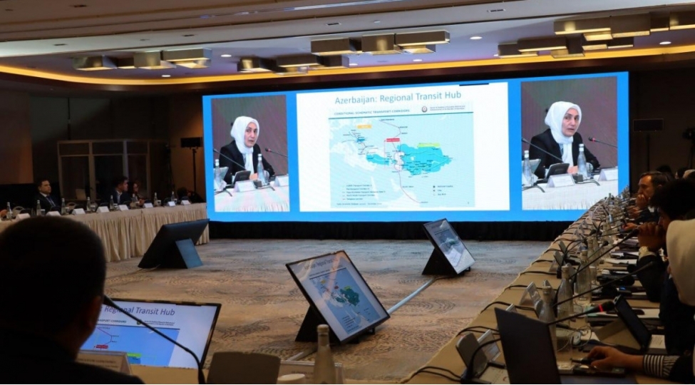 iitkm-in-shobe-mudiri-emekdashi-dashkendde-kechirilen-beynelxalq-konfransda-teqdimatla-chixish-edib