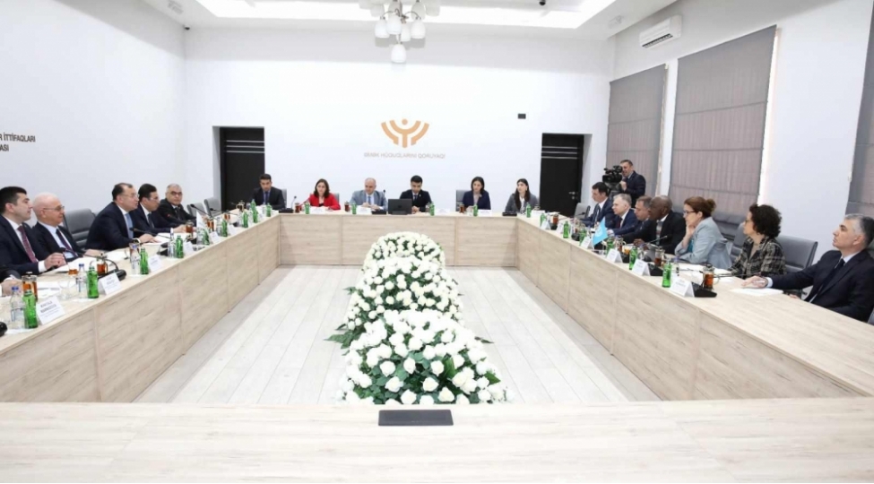 bet-in-bash-direktoru-azerbaycan-hemkarlar-ittifaqlari-konfederasiyasinda-olub