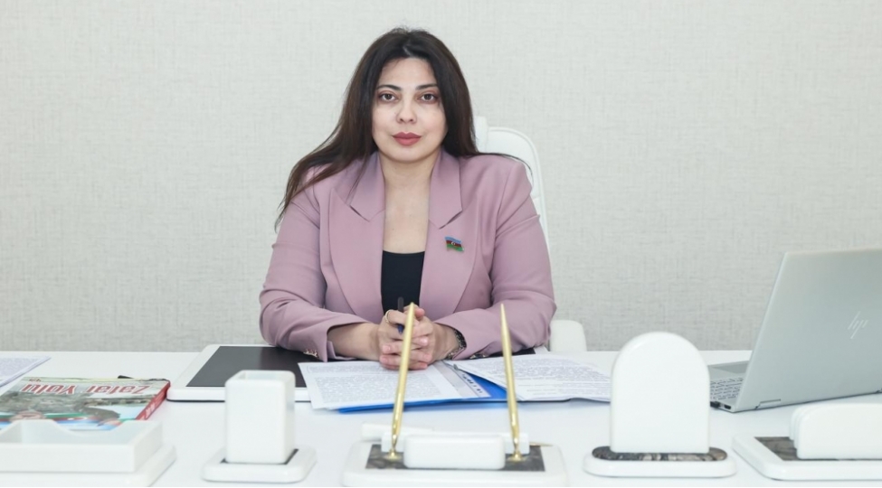 gozlere-nur-bexsh-eden-alim-ve-fedakar-ana-zerife-xanim-eliyeva