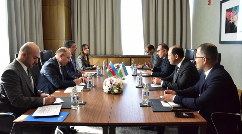 azerbaycan-ve-ozbekistan-arasinda-saglam-informasiya-muhitinin-formalashdirilmasi-muzakire-edilib
