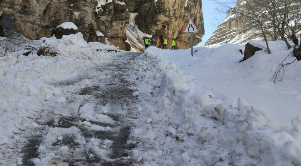 qubanin-7-dag-kendi-ile-elaqe-tam-kesilib-elektrik-teserrufatina-ciddi-ziyan-deyib