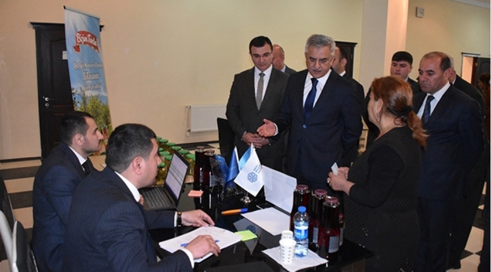 imishlide-emek-yarmarkasi-kechirilib-foto