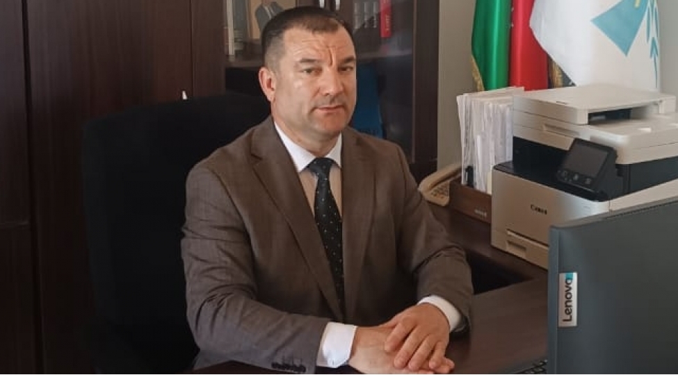 azerbaycan-dilinin-olkenin-dovlet-dili-elan-edilmesinde-umummilli-lider-heyder-eliyevin-chox-boyuk-xidmetleri-olub