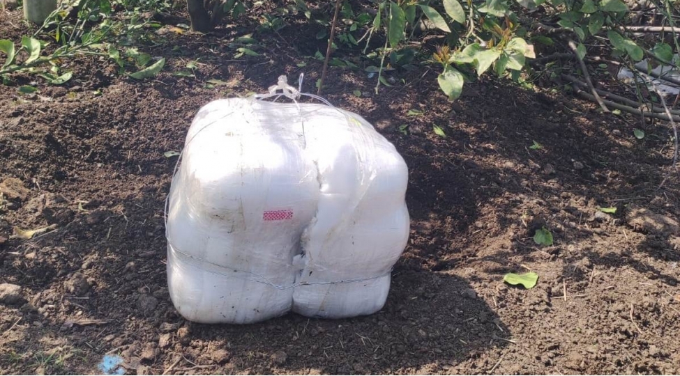 kulli-miqdarda-narkotik-vasitenin-olke-erazisine-kechirilmesinin-qarshisi-alinib-3