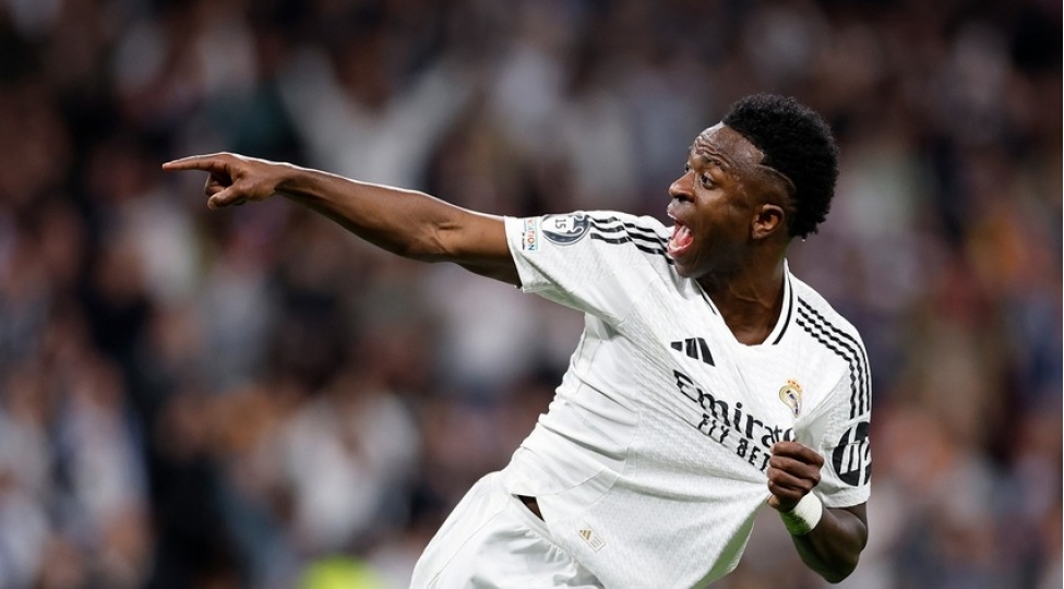 vinisius-futboldan-iki-il-muddetine-uzaqlashdirila-biler