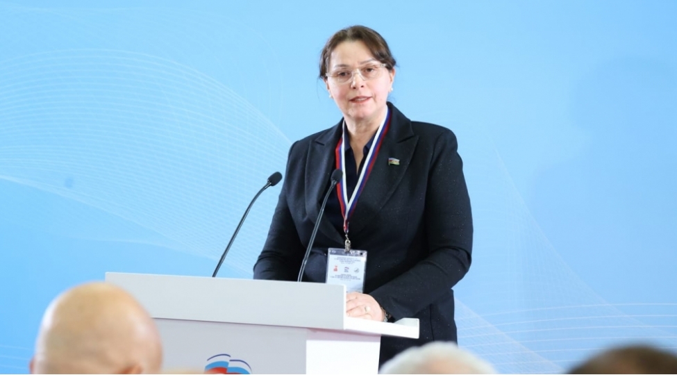 yap-numayendesi-moskvada-kechirilen-beynelxalq-simpoziumda-ishtirak-edib