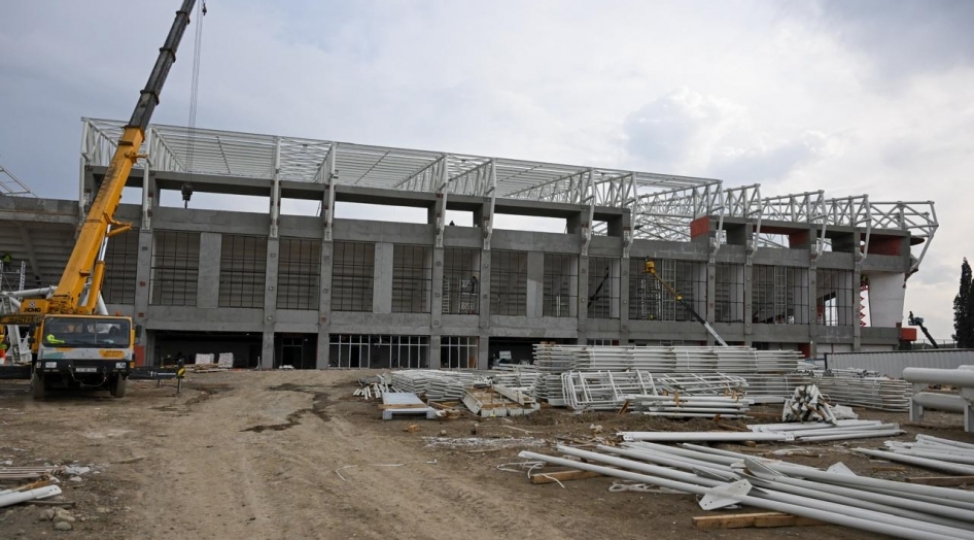 iii-mdb-oyunlarinda-achilish-ve-baglanish-merasiminin-kechirileceyi-arenada-tikinti-ishleri-davam-edir