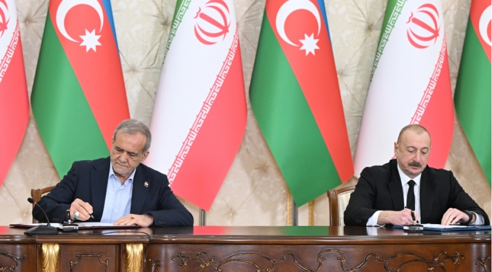 azerbaycan-ile-iran-arasinda-vacib-senedler-imzalanib