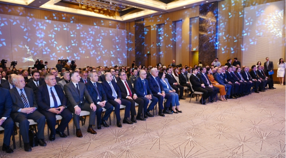 dovlet-media-dialoqunu-formalashdiran-semereli-platforma