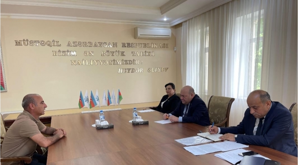 milli-meclisin-uzvu-xanlar-fetiyev-berde-rayonunda-vetendashlarla-novbeti-qebul-gorushunu-kechirib