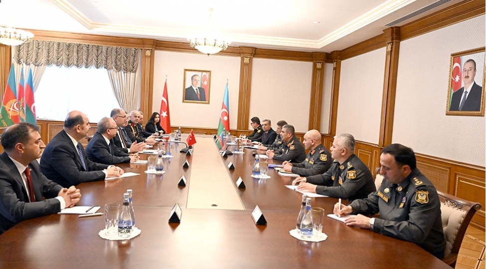 azerbaycan-mudafie-naziri-turkiye-mmu-nun-rektorunu-qebul-edib-video