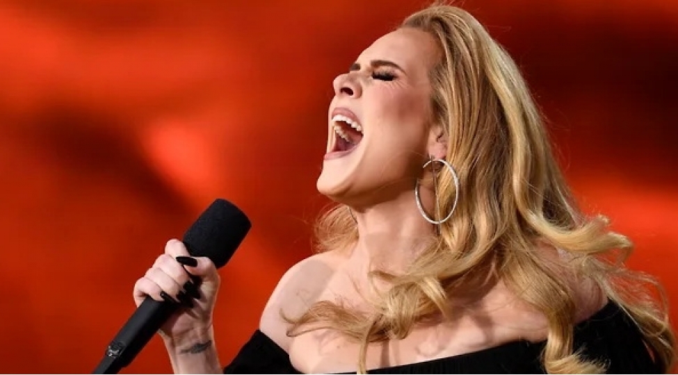 britaniyali-mugenni-adelin-37-yashi-tamam-olub-foto