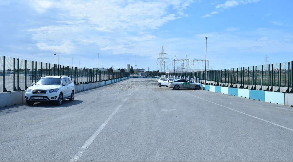 baki-olimpiya-stadionunun-yaxinliginda-80-kubmetrden-chox-yagish-suyu-temizlenib