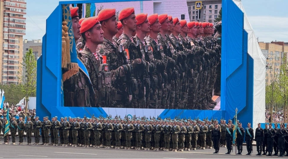 astanada-ikinci-dunya-muharibesinde-qelebenin-80-illiyi-sherefine-parad-kechirilir