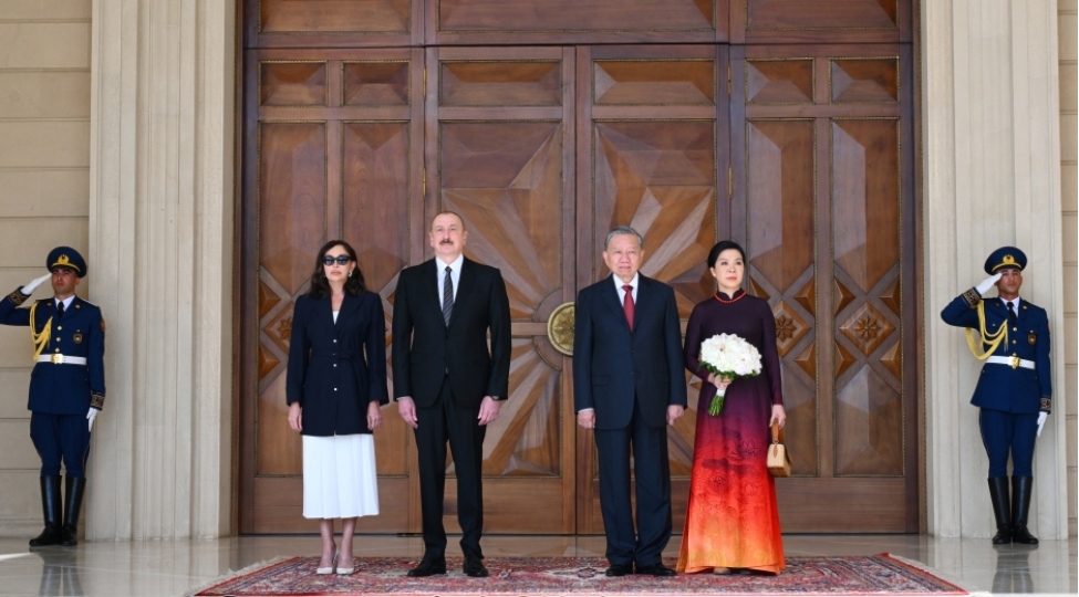 vyetnam-sosialist-respublikasi-kommunist-partiyasinin-merkezi-komitesinin-bash-katibinin-resmi-qarshilanma-merasimi-olub-yenilenibfoto