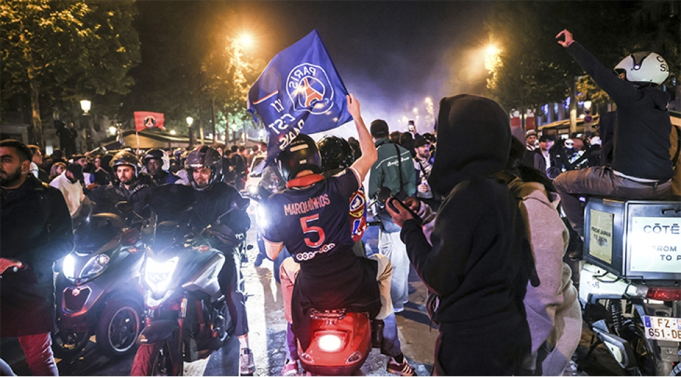 parisde-mashin-psj-nin-chl-nin-finalina-chixmasini-qeyd-eden-azarkeshlerin-ustune-surulub